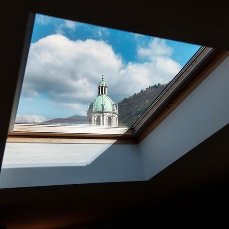 Sky Attic 72 - The House Of Travelers Lägenhet Como Exteriör bild